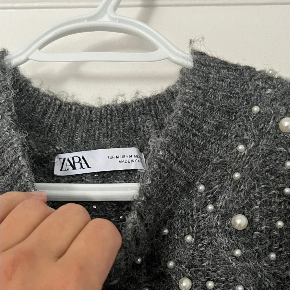 Zara | M | Black Pearl-Embellished Sweater - Picture 4 of 4